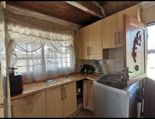3 BEDROOM HOUSE FOR SALE IN EVATON WEST